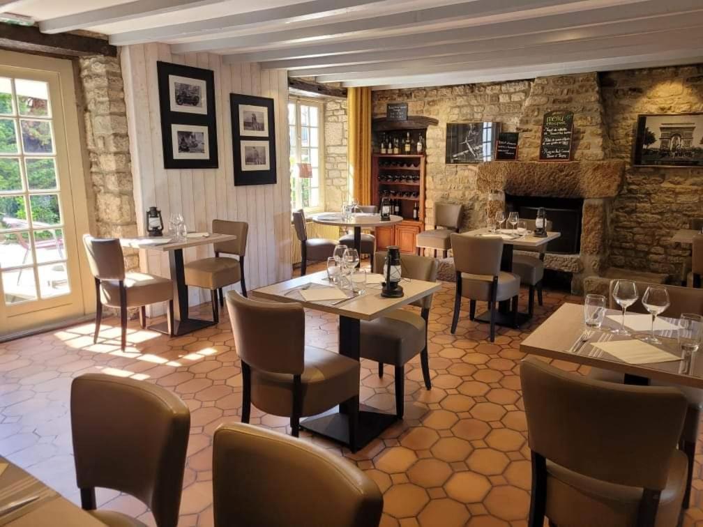 Auberge Le John Steele Sainte-Mere-Eglise Exterior foto